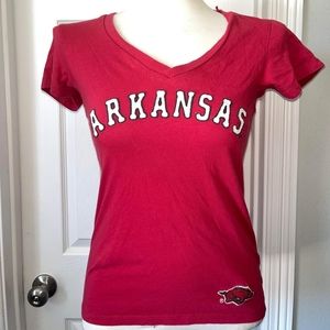 Colosseum Athletics Womens Size Small Arkansas Razorback V neck Shirt Red